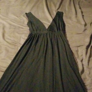 All black maxi dress 🔥